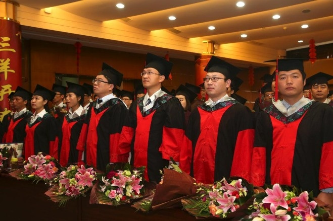 Trung Quốc: Bị hủy kết quả tuyển dụng, 40 thạc sĩ sư phạm giỏi phải tìm việc mới