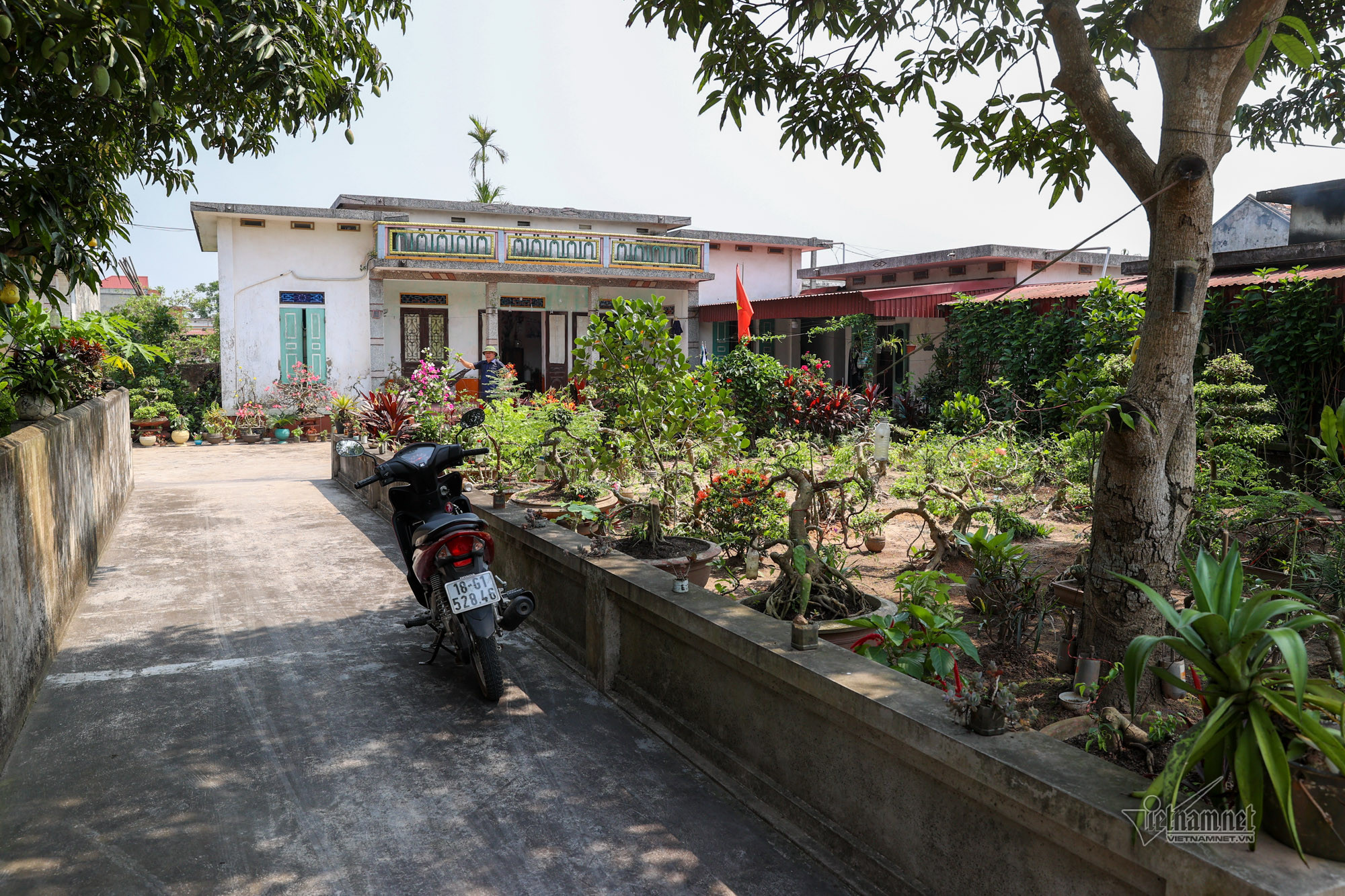 htx thinh thang 4004.jpg