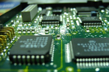 Semiconductor industry: VN pins hope on second attempt