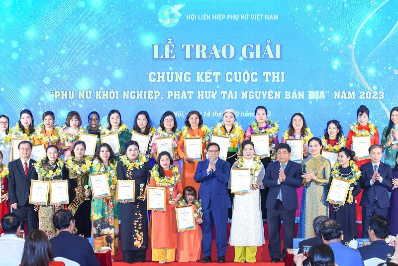 thu tuong khoi day tinh than dam nghi dam lam cua phu nu viet nam 567.jpg