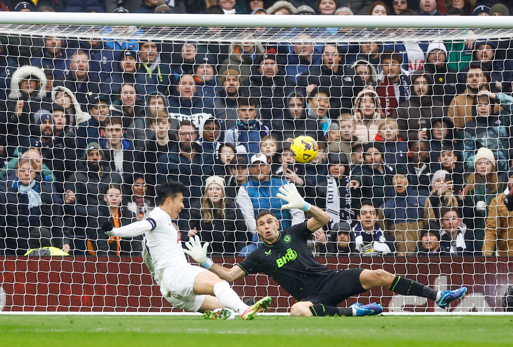 Tottenham Aston Villa.jpg