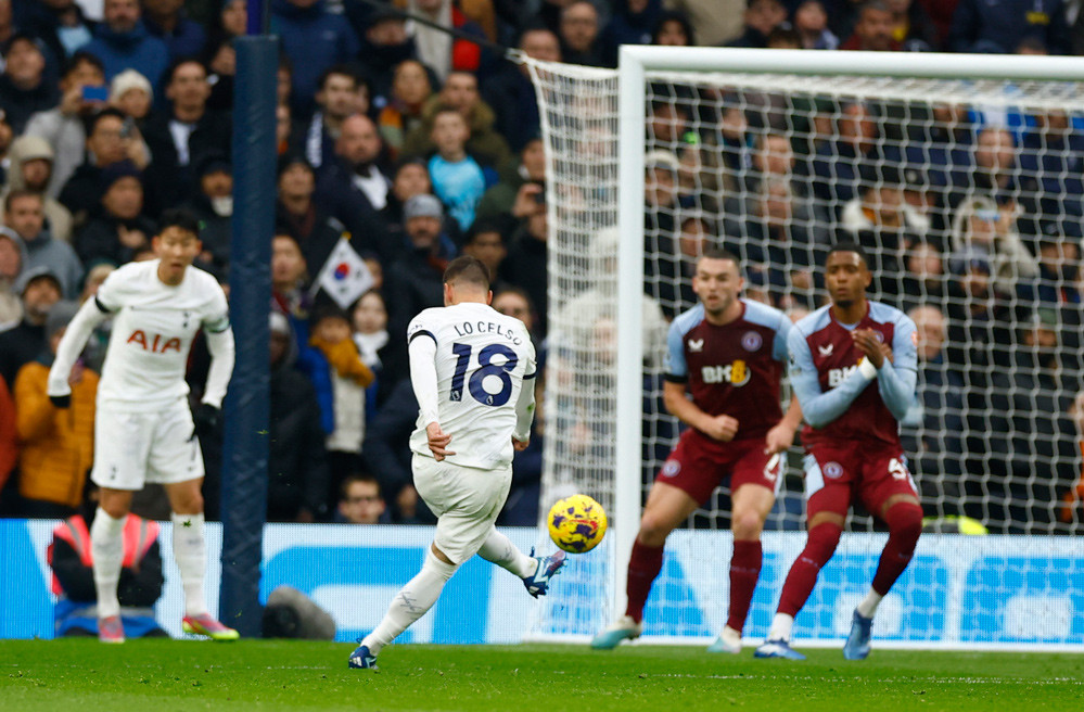 Tottenham Aston Villa.jpg