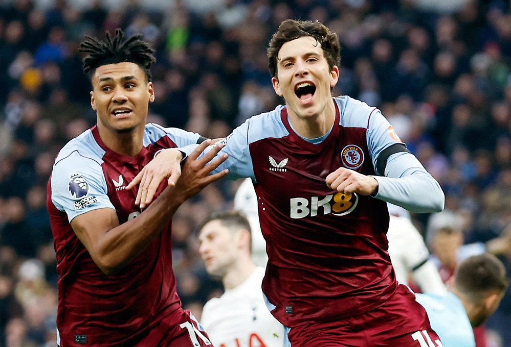 Tottenham Aston Villa.jpg