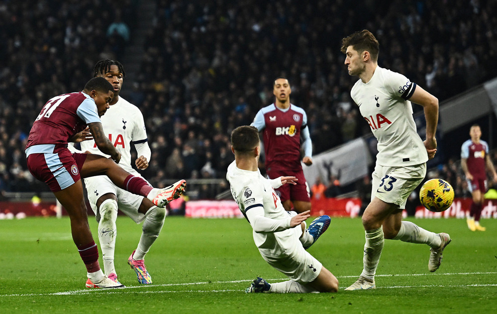 Tottenham Aston Villa.jpg