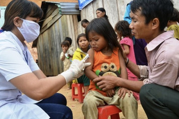 Vietnam introduces initiatives on right to immunization