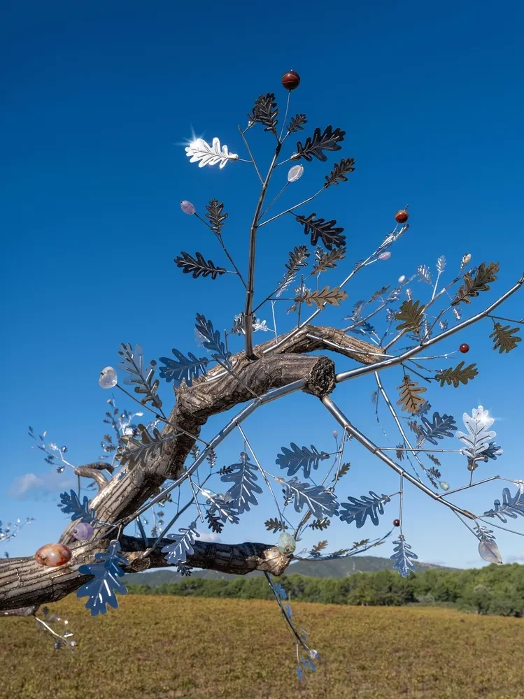 Thousands of stainless-steel leaves hanging and