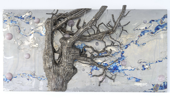 Artworks in different genres of arts and materials, such as reliefs, double-sided embroidery with metal wire, oil paintings, applique embroidery craft ảnh 5