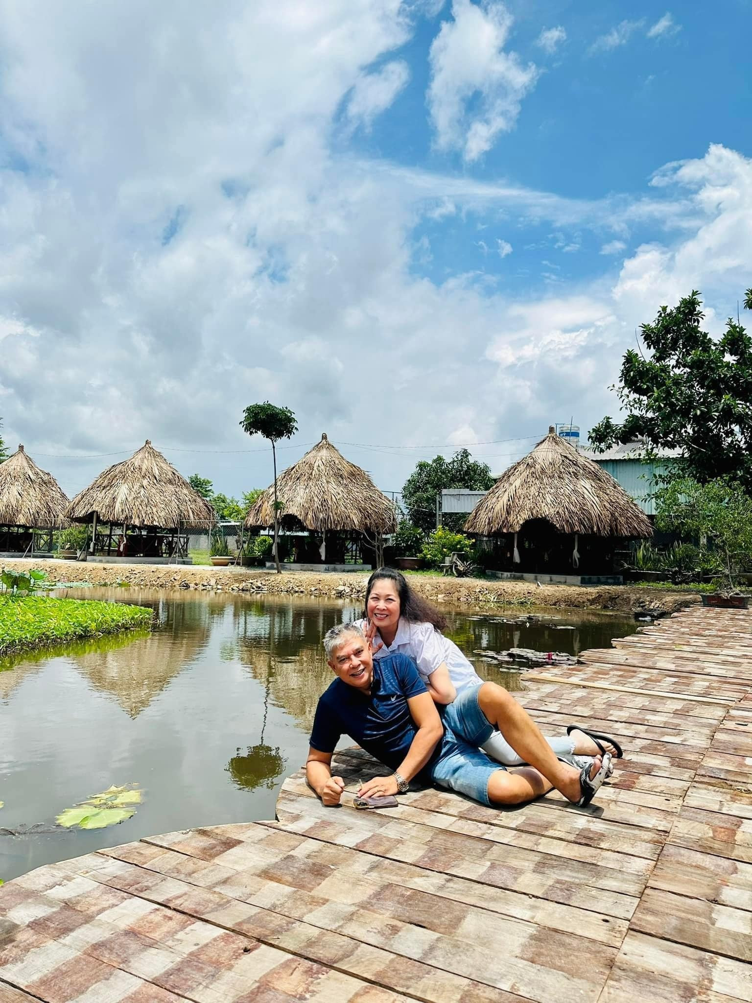 NSND Hồng Vân sau khi thay đổi sắc vóc: Tự tin yêu đời, được chồng khen trẻ - 3