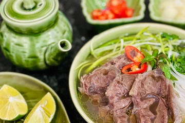 Foreign media praises Vietnam for distinct culinary profile