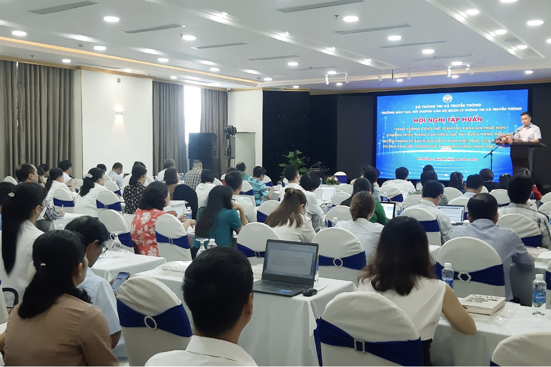 Tăng cường công tác giám sát, truyền thông về xây dựng nông thôn mới