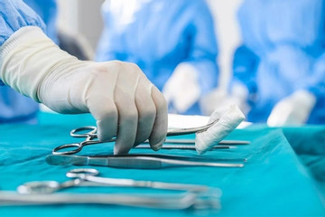 Bệnh nhân 29 tuổi từ Nhật về Việt Nam cắt túi mật chứa 3.200 viên sỏi