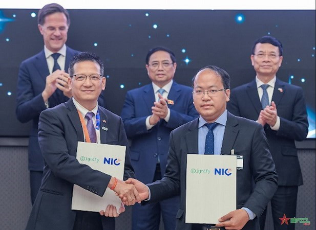 National Innovation Centre, Dutch lighting giant sign MoU hinh anh 1