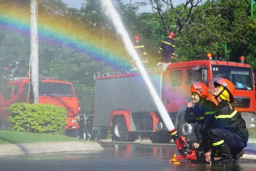Bình Thuận diễn tập phương án chữa cháy tại khách sạn cao tầng