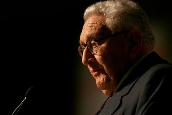 Cựu Ngoại trưởng Mỹ Henry Kissinger qua đời ở tuổi 100