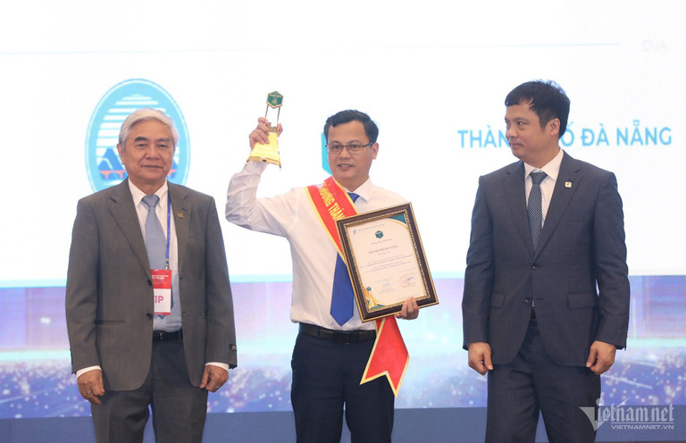 W-thanh-pho-thong-minh-da-nang-1-1.jpg
