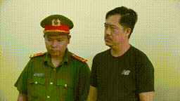 Triệt phá băng nhóm tội phạm buôn lậu 22.000 điện thoại, máy tính từ Campuchia
