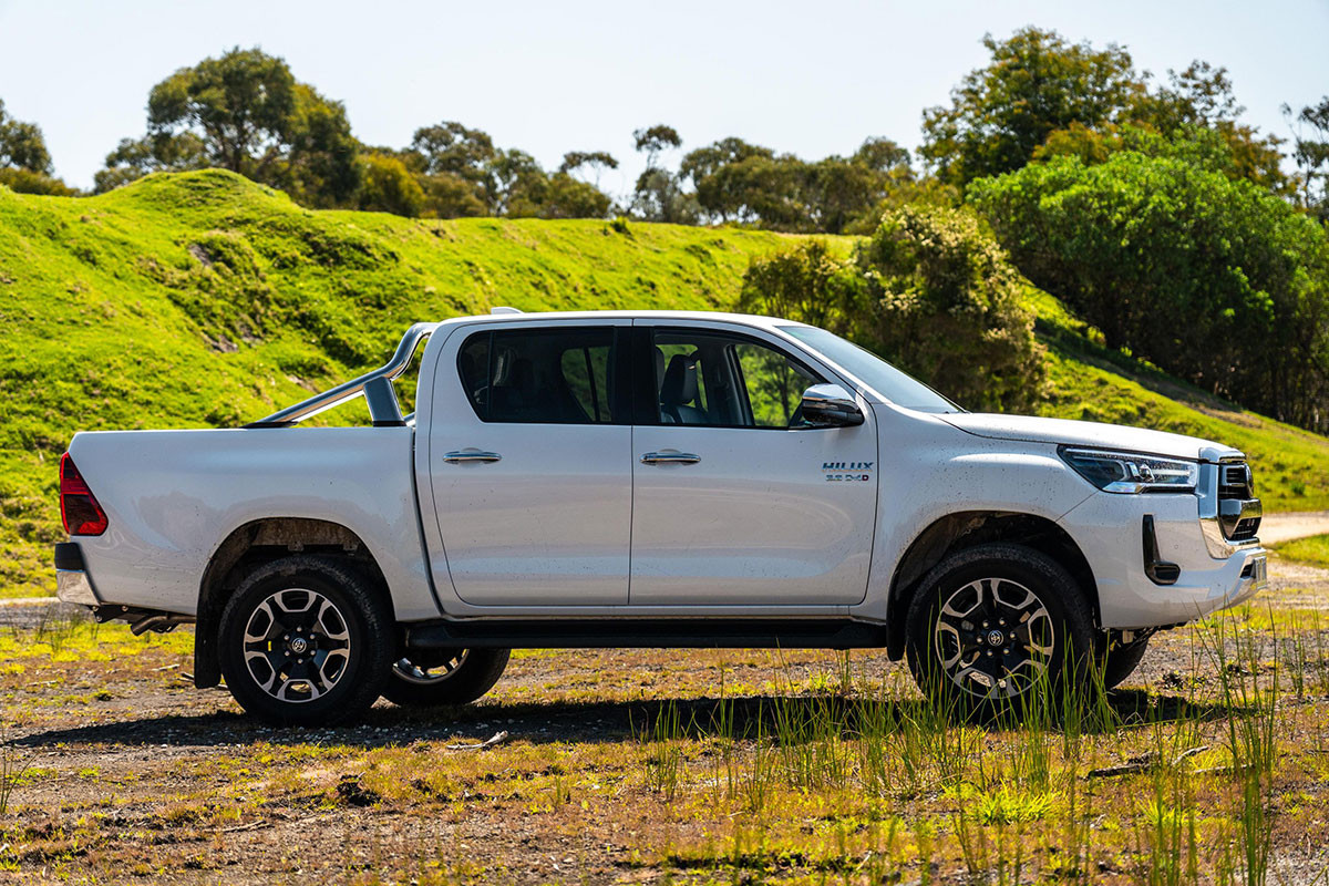 toyota hilux 2023 autodaily 4.jpg