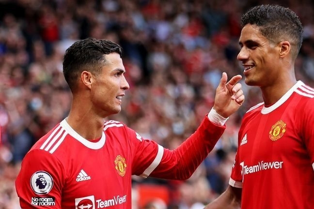 Varane tính đường tháo chạy khỏi MU, tái ngộ Ronaldo ở Al Nassr