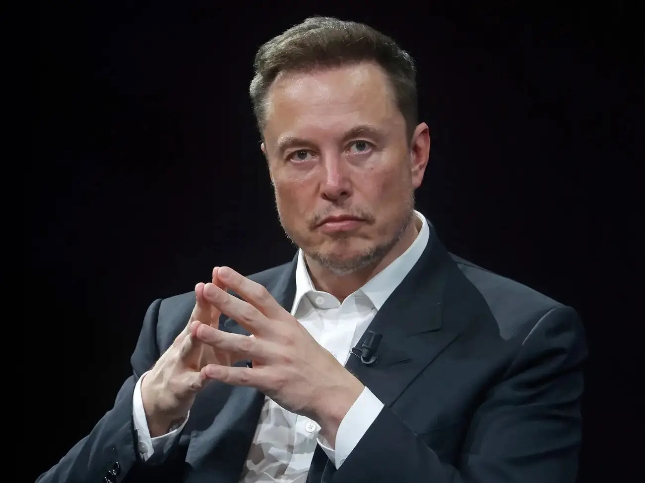 Elon Musk: AI sẽ xoá sổ phần lớn công việc, con người chỉ còn đi làm vì ‘đam mê’