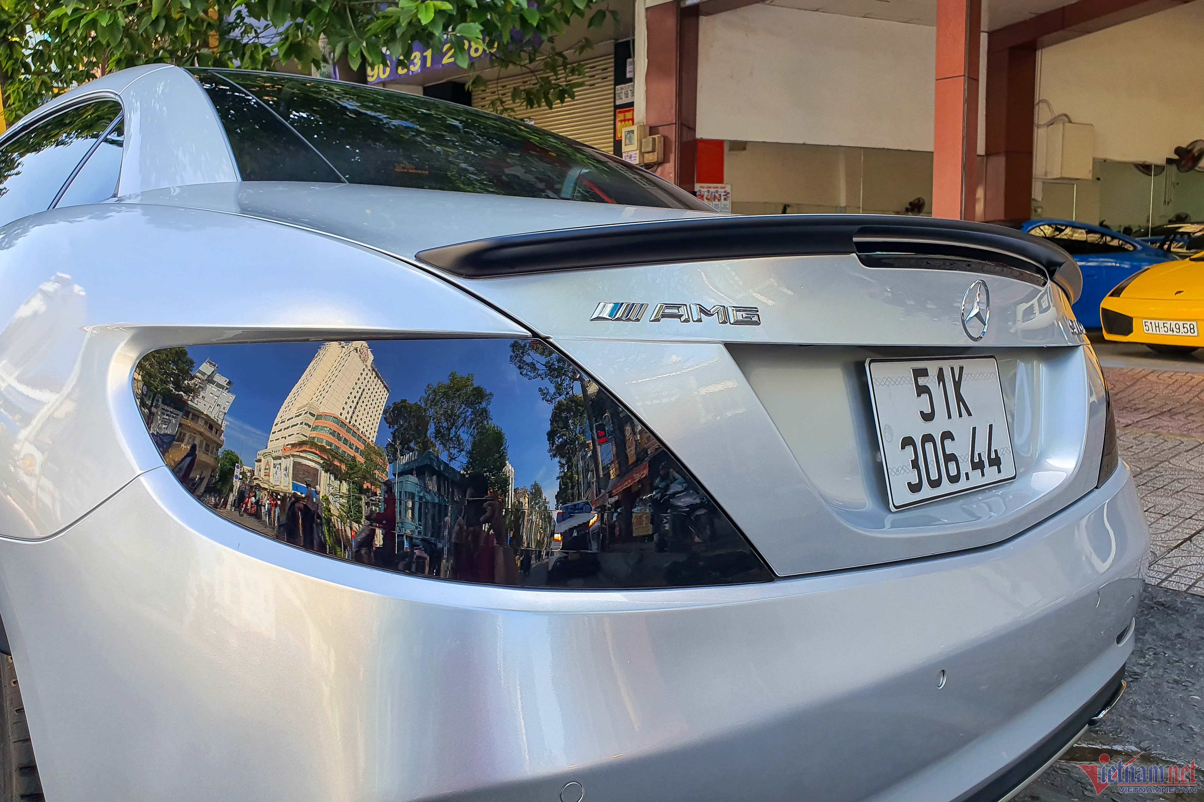 Cận cảnh Mercedes-AMG SLC 43 hàng hiếm của ông Đặng Lê Nguyên Vũ