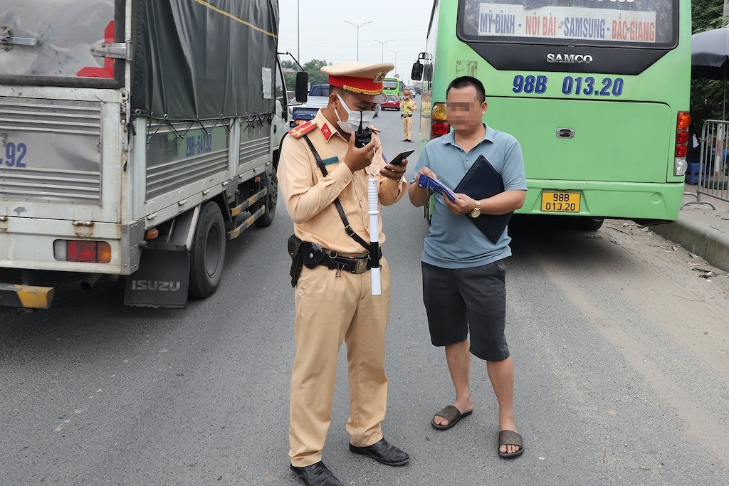 Công an xử nghiêm như đăng kiểm, xe hợp đồng trá hình hết 'đường chạy'