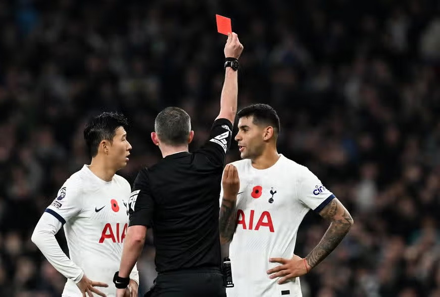 HLV Pochettino bị chỉ trích dữ dội dù Chelsea thắng đậm Tottenham