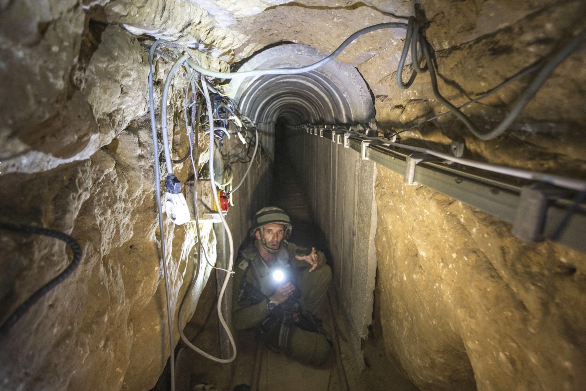 Xung đột sang giai đoạn mới, Israel nhắm vào 'mê cung ngầm' của Hamas