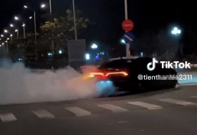 bieu dien o to o vung tau.jpg