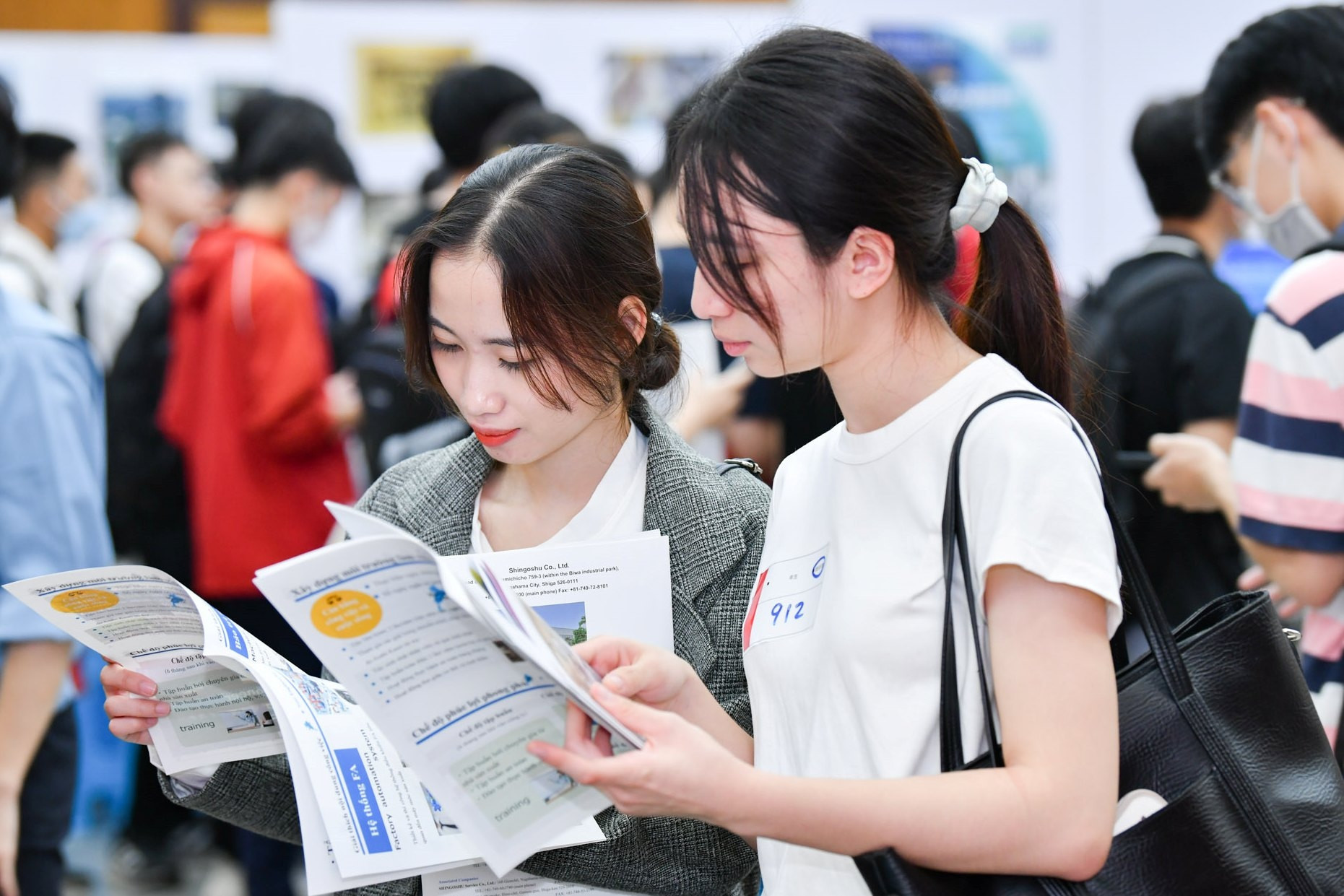Japanese firms come to VN to hire Vietnamese engineers