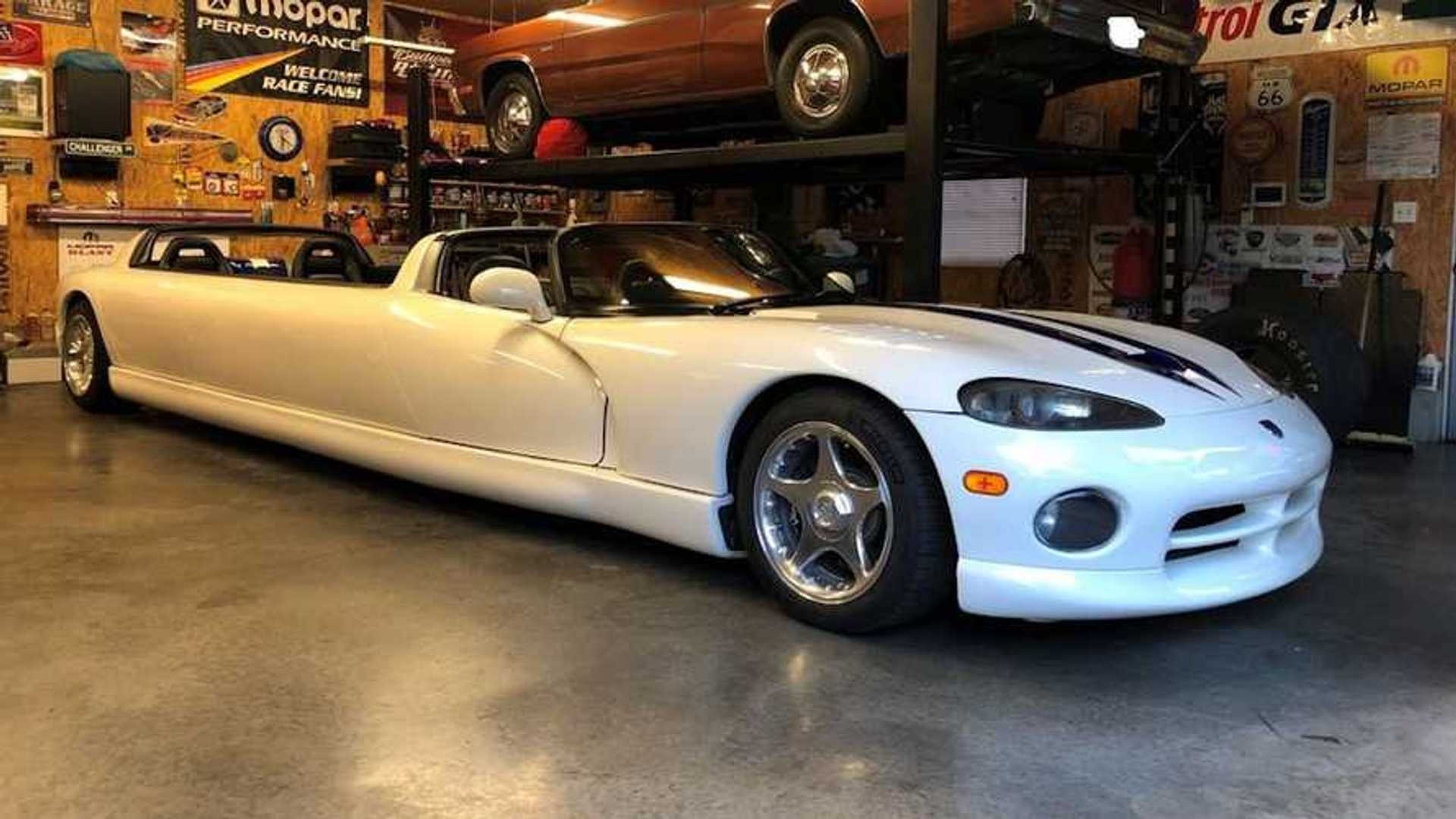 dodge viper limo 1.jpeg