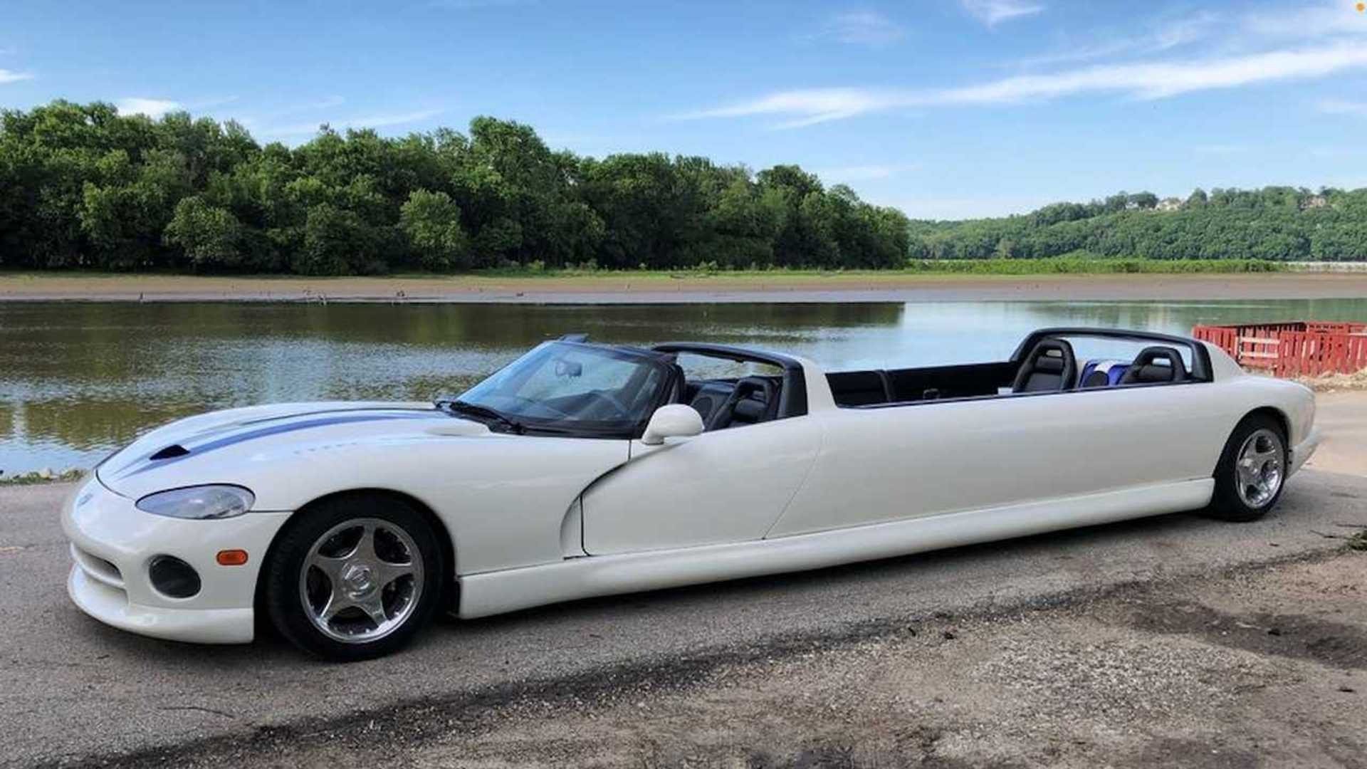 dodge viper limo 2.jpeg