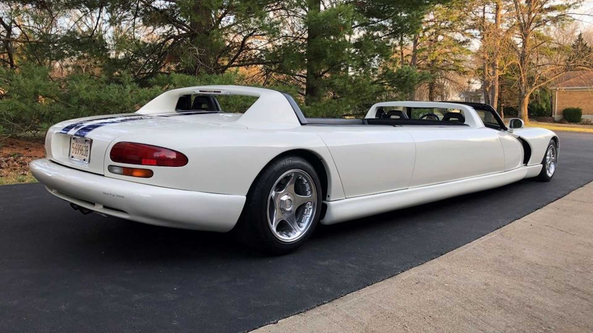 dodge viper limo 3.jpeg