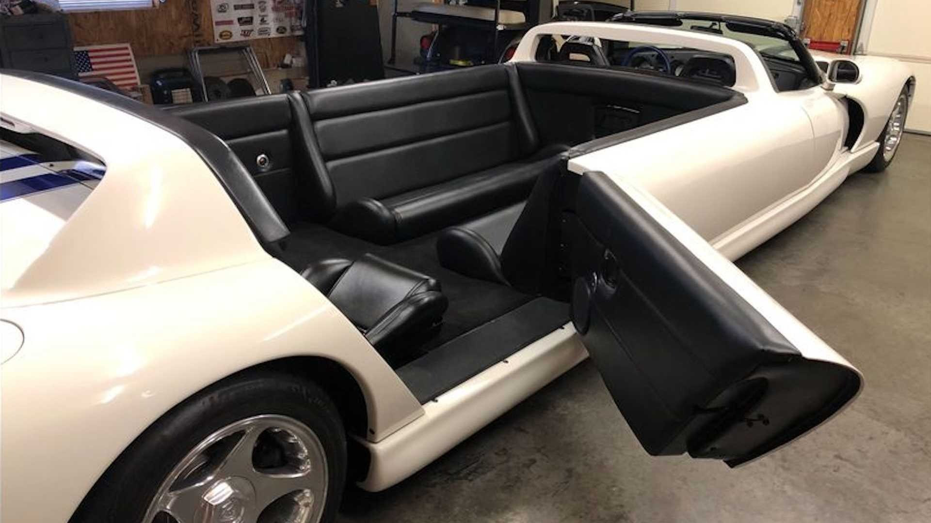 dodge viper limo 4.jpeg