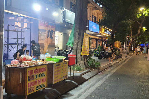 Hà Nội duy trì bảo đảm an toàn thực phẩm thức ăn đường phố