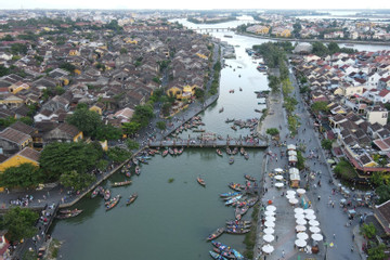 Kinh tế biển giúp Quảng Nam, Quảng Ngãi phát triển bền vững