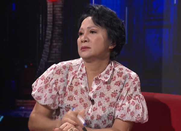 NSƯT Hương Dung tuổi xế chiều: Được tặng NSND, con cái không ai theo nghề mẹ - Ảnh 3.