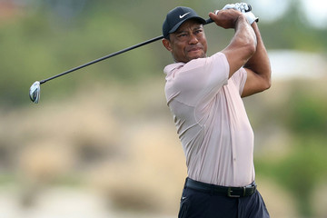 Tiger Woods trở lại sân golf: Ý chí nhà vô địch