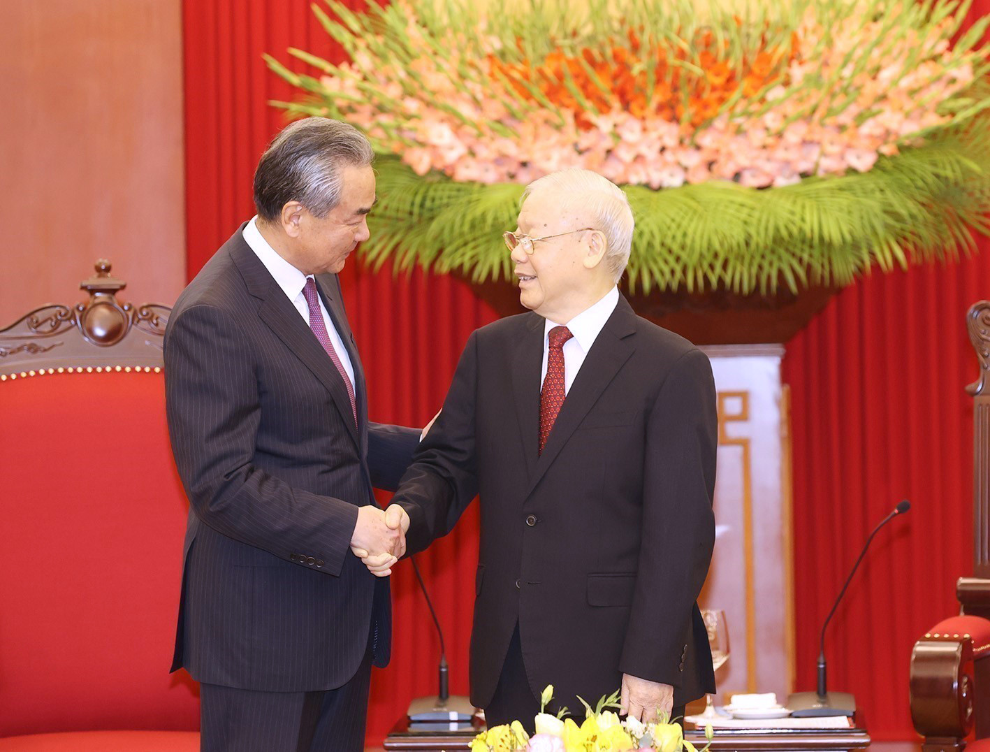 vna potal tong bi thu nguyen phu trong tiep chu nhiem van phong uy ban cong tac doi ngoai tu dc 7108857.jpg