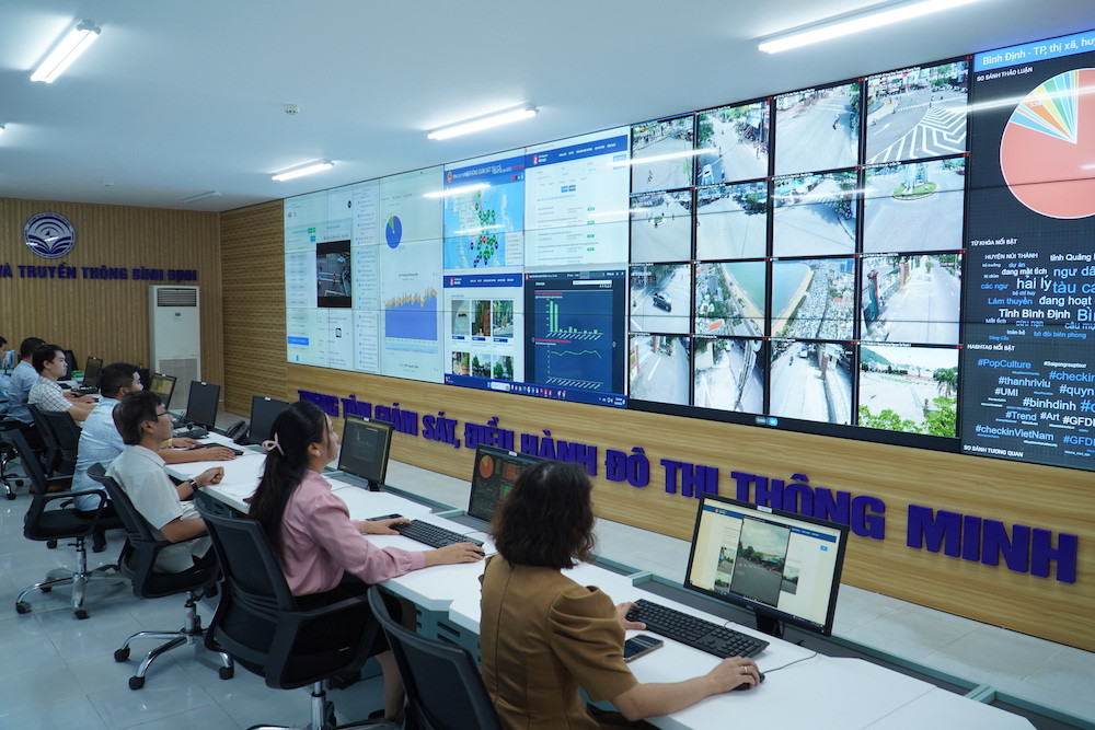 Trung tâm Giám sát, điều hành đô thị thông minh tỉnh Bình Định (Ảnh: Xuân Quý)