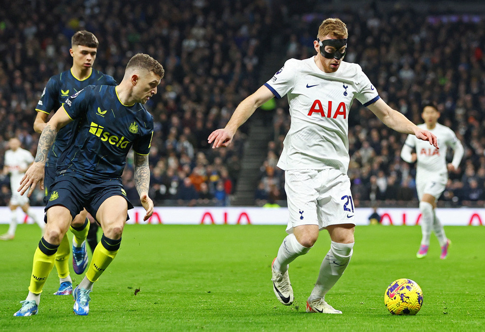 Tottenham Newcastle.jpg