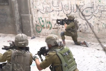 Xem bộ binh Israel giao tranh lực lượng Hamas ở Dải Gaza