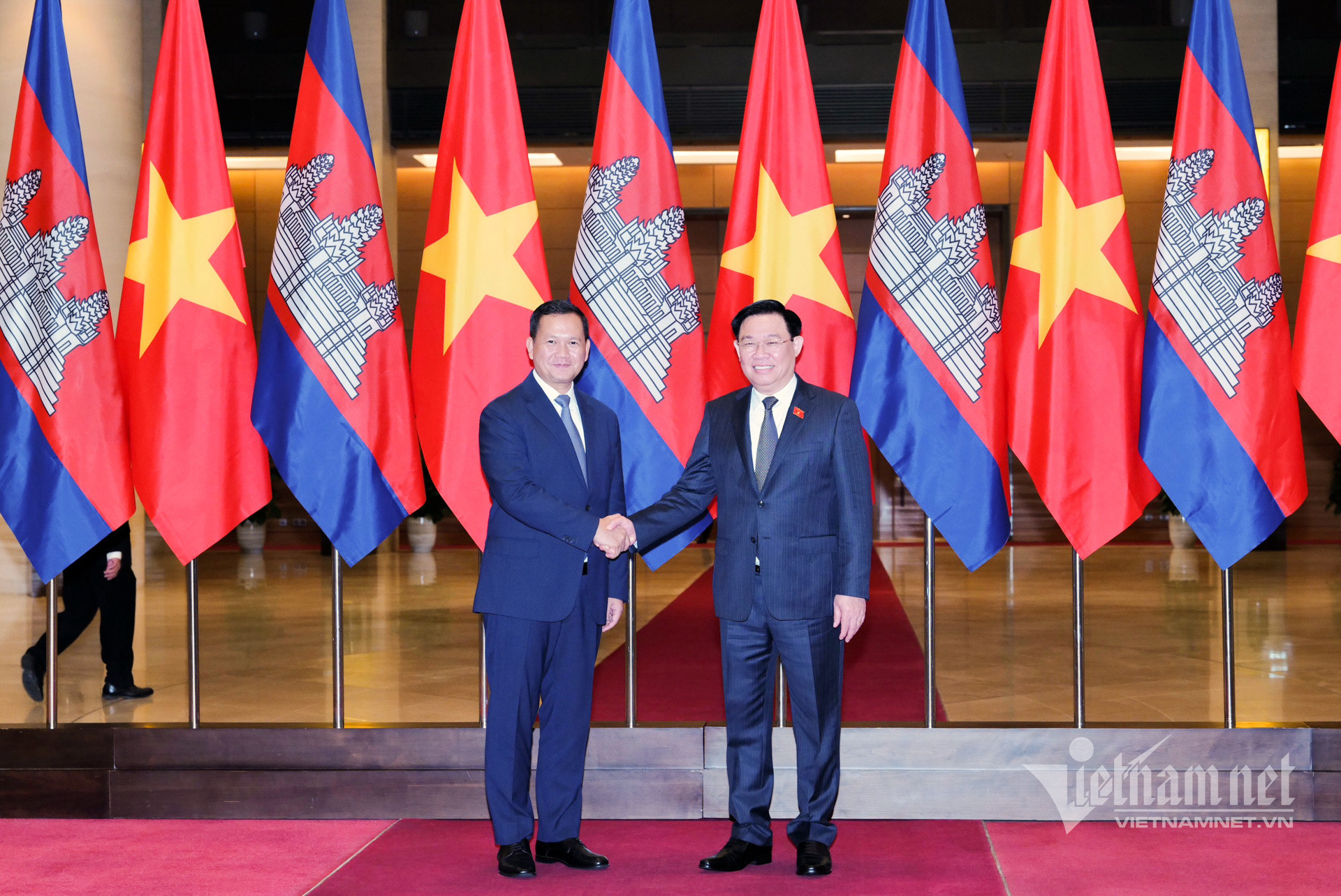 hun manet vuong dinh hue.jpg