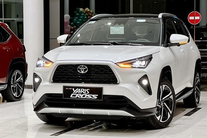 Top 10 xe bán chạy tháng 11: Yaris Cross bất ngờ góp mặt, Santa Fe biến mất