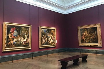 Giáo viên một trường ở Pháp đình công phản đối thảo luận về tranh khỏa thân