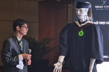 Google: Người Việt liên tục tìm kiếm về robot AI Make in Viet Nam