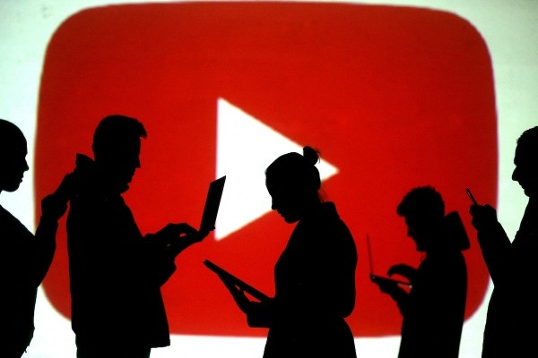 Hơn 15% thanh thiếu niên Mỹ ‘nghiện’ YouTube và TikTok