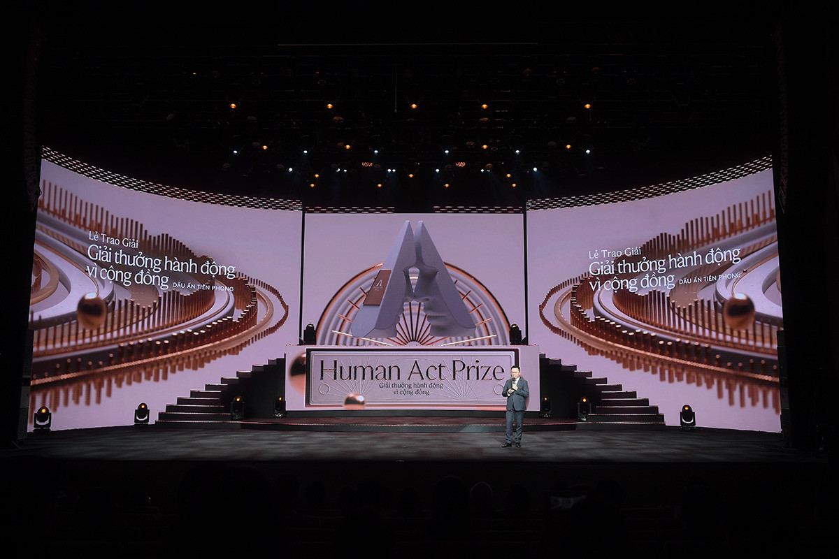 human act prize 2.jpg