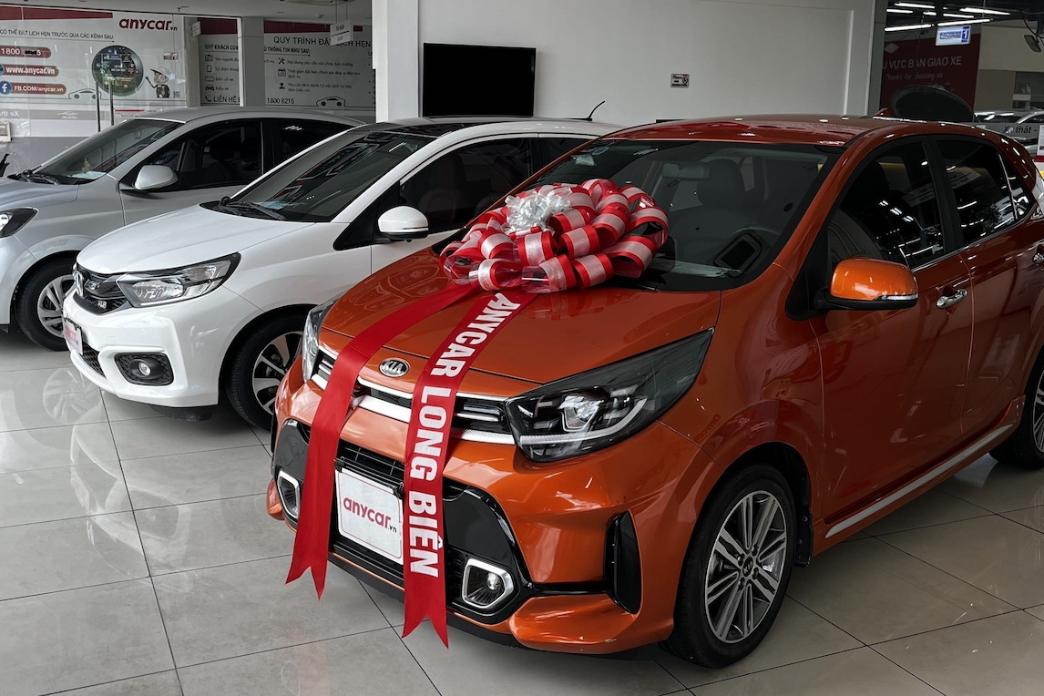 Khách mạnh tay mua ô tô, doanh số các hãng xe tăng tốc tháng 11