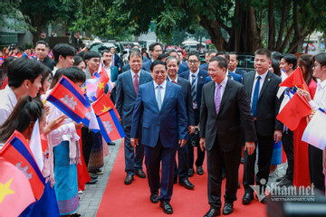 Thủ tướng Hun Manet nói về bước ngoặt khi giao lưu với sinh viên Ngoại thương