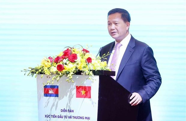 Vietnamese, Cambodian PMs attend investment forum hinh anh 3